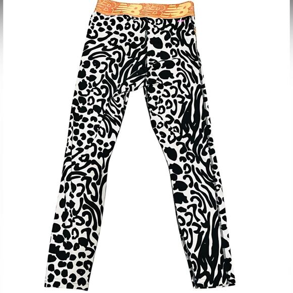 New Balance Relentless Crossover Printed 7/8 Tight - black/white/orange Size S - Picture 9 of 10